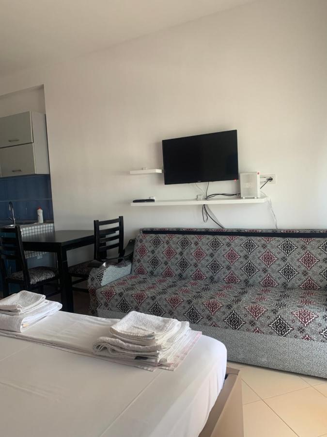 Beton Vlora B Studio Екстериор снимка